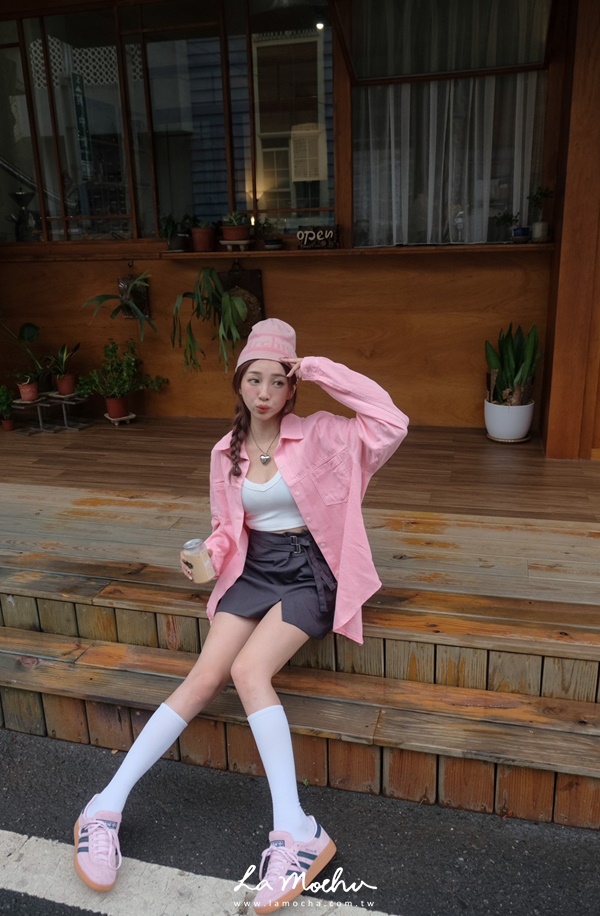 側腰扣辣妹短裙